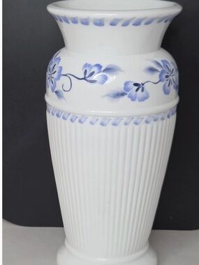 Fenton White Vase with Blue Floral Motif